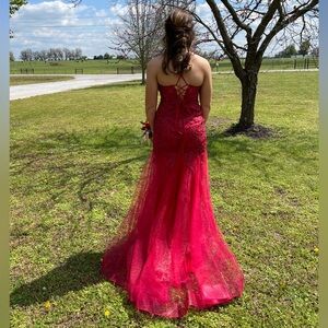 Morilee Madeline Gardner 2 Piece Lace Embellished Prom Dress Size 2 Red
